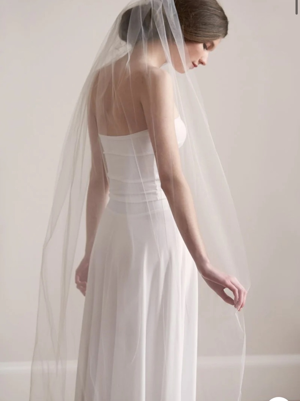 Light ivory Chapel length Bridal Veil